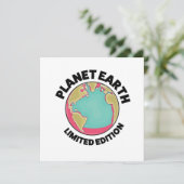 Invitation Édition limitée Planet Earth (Debout devant)