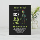 Invitation Éffrayant drôle de soirée anniversaire de enfant n (Debout devant)