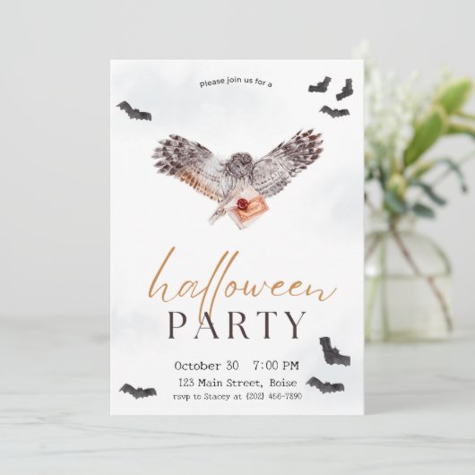 Invitation Éffrayant Owl Fall Halloween Party (Debout devant)
