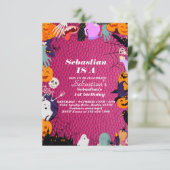 Invitation Éffrayant Une Mignonne Halloween Ghost 1ère fête d (Debout devant)