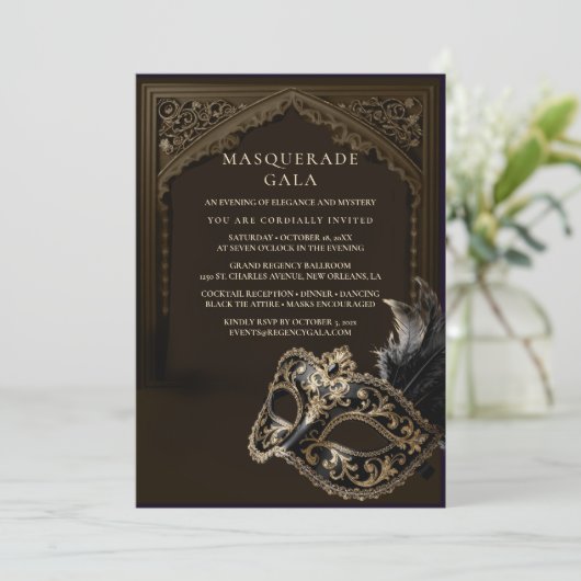 Invitation Eggplant Masquerade Elegant Gold Corporate Gala (Debout devant)
