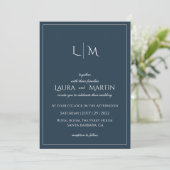 Invitation Élégance Texte classique et monogramme Invitati (Debout devant)