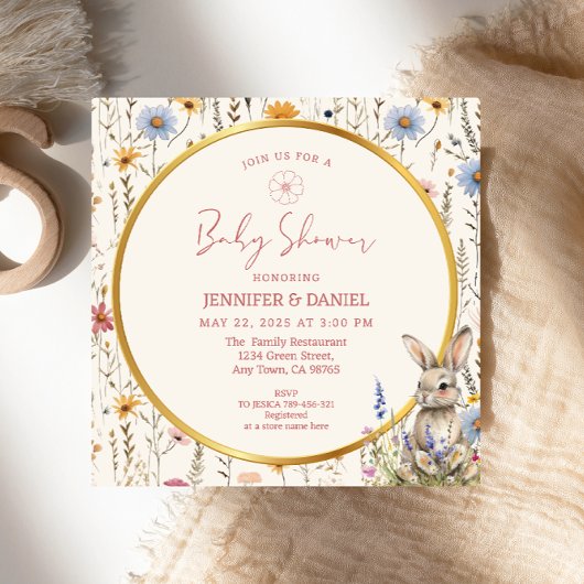 Invitation Elégant Baby shower beige de lapin floral