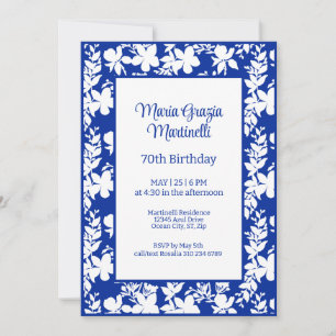 Invitation Élégant Bleu Chic   Modèle floral blanc anniversai