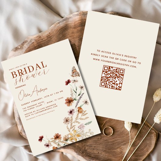 Invitation Elegant Boho Fleur sauvage QR Code Fête des mariée
