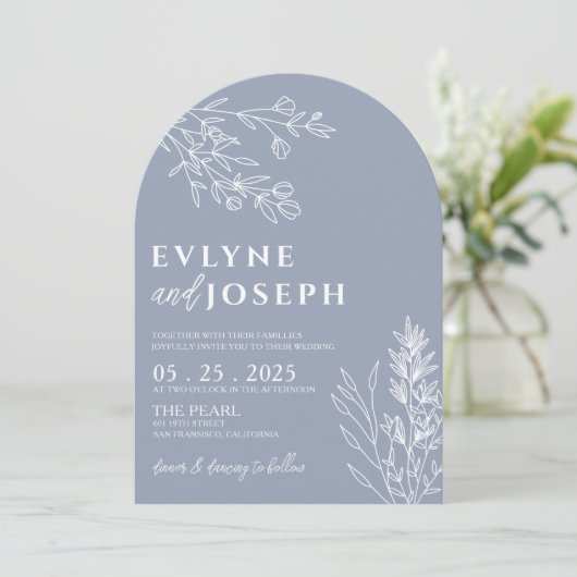 Invitation Elegant Botanical Dusty Blue Boho Arched Wedding (Debout devant)