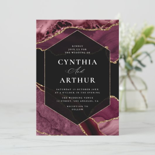 Invitation élégant cadre bordeaux et or agate mariage (Debout devant)