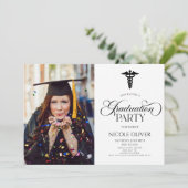 Invitation Élégant Caduceus Médicale personnalisé Graduation (Debout devant)