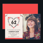Invitation Elégant Coeur Floral Rouge pour son 62e anniversai<br><div class="desc">Elégant Coeur Floral Rouge pour son 62e anniversaire Invitation moderne</div>