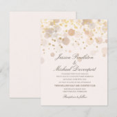 Invitation Élégant Confettis Dorés Mariage Script Romantique (Devant / Derrière)