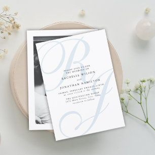 Invitation Élégant Dusty Blue Monogram Mariage
