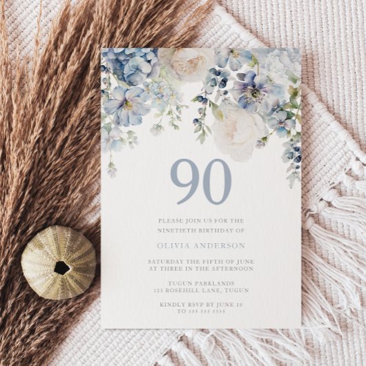 Invitation Elégant Dusty Blue & White Floral 90e anniversaire