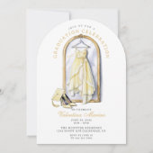 Invitation Élégant et Whimsical Robe Jaune Graduation (Devant)