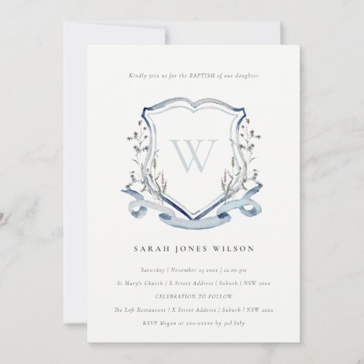 Invitation Élégant Fleur sauvage Bleu Monogramme Crest Baptêm (Devant)