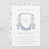 Invitation Élégant Fleur sauvage Bleu Monogramme Crest Baptêm (Devant / Derrière)