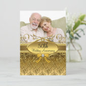 Invitation Elégant Gold Damask Photo 50th Anniversary Invitat (Debout devant)