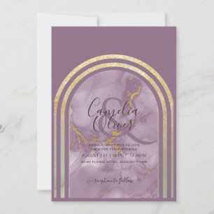 Invitation Élégant Mariage d'arc doré de baies violettes