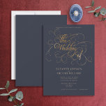 Invitation Elégant Mariage de script bleu et or Navy<br><div class="desc">Nous aimons cette élégante et moderne faire-part de mariage bleu marine et or! Doté de beaux mots d'art, ce design présente "Le Mariage de" dans un magnifique script, orné de fleurs pour entourer et encadrer complètement le texte du script, et rendu dans une fausse parties scintillant d'or. Le design est...</div>