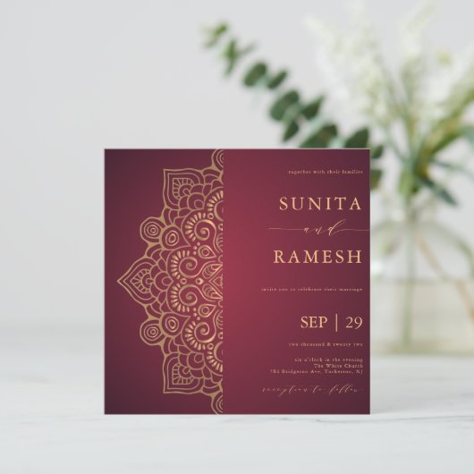 Invitation Élégant Mariage indien d'ethnie Mandala rouge et o (Debout devant)