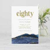 Invitation Elégant Marine Blue Agate et Or | 80e anniversaire (Debout devant)