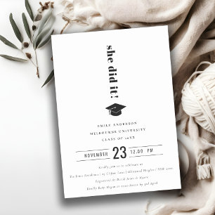 Invitation Élégant minimal Gras Typographie Graduation Cap