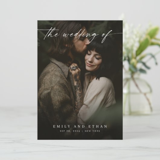 Invitation Elégant minimal QR Code moderne Moody Photo Mariag (Debout devant)