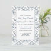 Invitation Élégant minimaliste moderne Dusty Blue Damask (Debout devant)