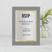 INVITATION ÉLÉGANT MODERNE BLACK CHEVRON RSVP RÉPONSE (Debout devant)