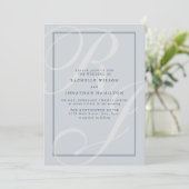 Invitation Élégant monogramme de mariage bleu script (Debout devant)