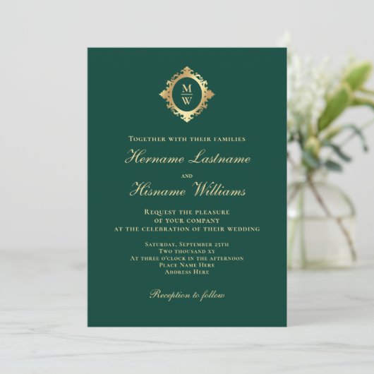 Invitation Élégant Monogramme Emerald Green Mariage or (Debout devant)