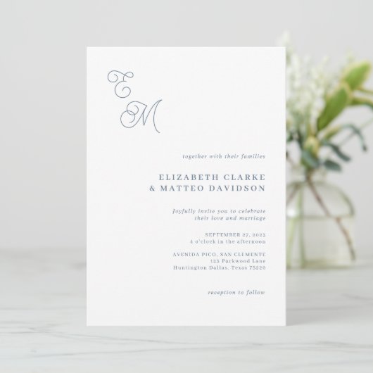 Invitation Élégant Monogramme Script Dusty Blue Mariage (Debout devant)