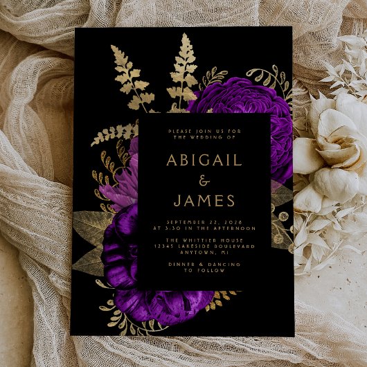 Invitation Élégant Moody Dark Floral Purple Mariage or