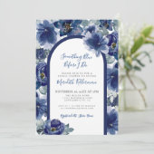 Invitation Elegant Navy Blue Floral Bridal Shower (Debout devant)