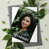 Invitation Élégant Noir Blanc Script Typographie Graduation