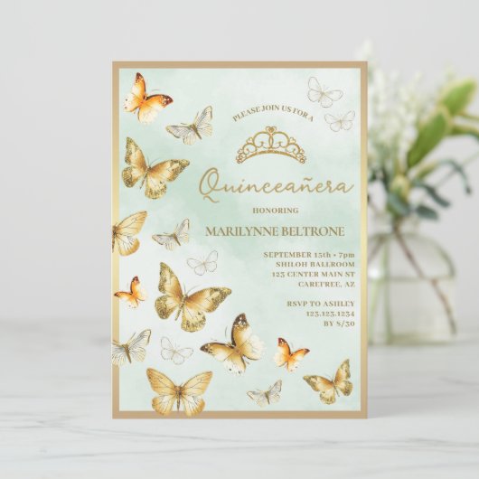Invitation Elégant Papillon Or Vert Quinceañera (Debout devant)