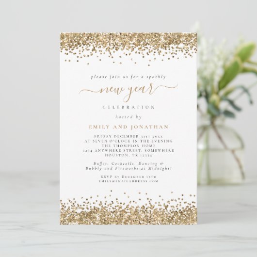 Invitation Élégant Parties scintillant Or Script New Years Ev (Debout devant)
