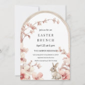 Invitation Elégant Pastel Rose & Blanc Arc Floral Pâques (Devant)