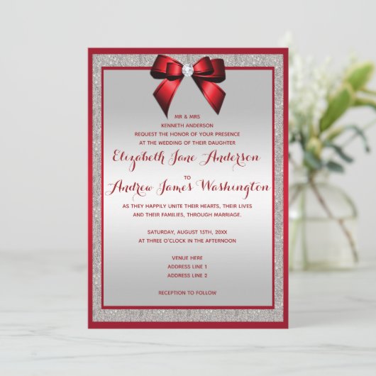 Invitation Elégant Ruby Red & Silver Parties scintillant Mari (Debout devant)