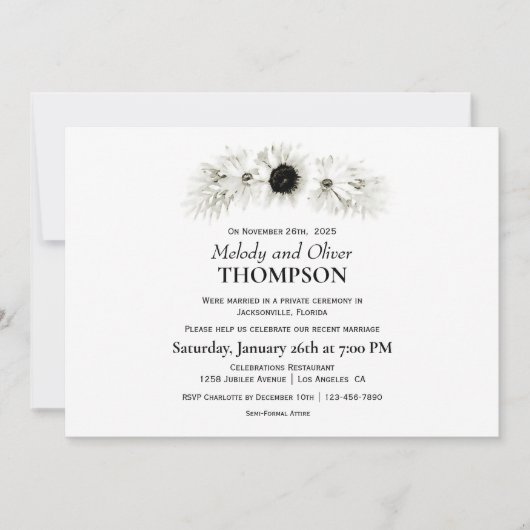 Invitation Élégant Rustique Mariage Fleuris Noir et Blanc Pos (Devant)