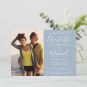 Invitation Élégant Script Bleu Poussiéreux 2 Photo Fête de Fi (Debout devant)