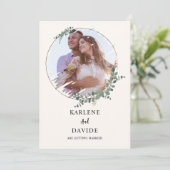 Invitation Élégant script de verdure d'eucalyptus pour photo (Debout devant)