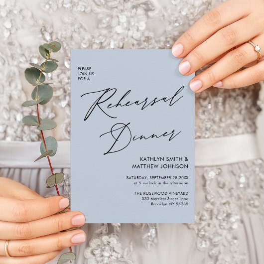Invitation Élégant Script Dusty Blue Rehearsal Dîner QR