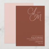 Invitation Élégant script Monogrammé Mariage en terre cuite (Devant / Derrière)