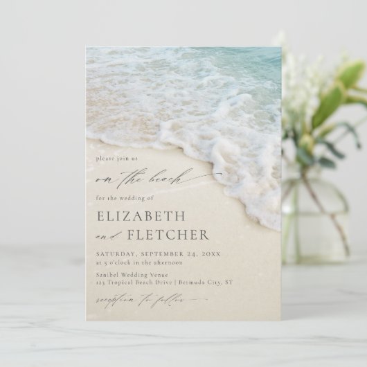 Invitation Elegant Script On The Beach Wedding (Debout devant)