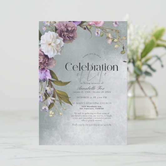 Invitation Élégant subtil Mémorial funéraire Floral Vert (Debout devant)