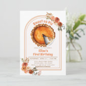 Invitation Élégant Sweet as Pie Boho Arc Floral 1er anniversa (Debout devant)