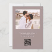 Invitation Élégant Taupe Monogramme QR Rsvp Mariage photo (Dos)
