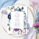 Invitation Élégant violet et Mariage botanique bleu<br><div class="desc">Dégustez vos invités avec cette invitation à la floraison époustouflante qui met en valeur vos détails mariages avec de magnifiques fleurs aux teintes violet, violet, lilas, bleu poussiéreux et bleu marine. Le dos de la carte présente un bouquet fleuri complet et des taches d'aquarelle avec initiales de couple. Une partie...</div>