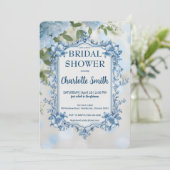 Invitation Élégante chaudière à fleurs bleues douche nuptiale (Debout devant)