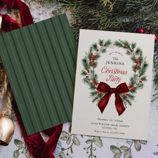Invitation élégante de Noël avec verdure hivernale